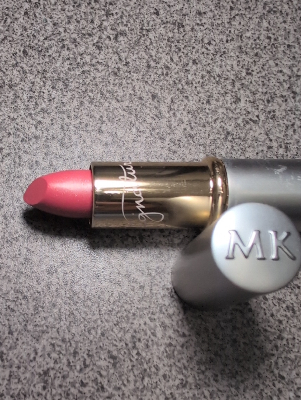NWOB Mary Kay  Signature Creme Lipstick  Paradise Pink
